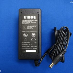 UNIFIVE UIA324-05-PL03B / AC adapter 90-260V